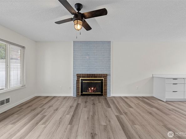 8823 Holly Drive F103, Everett WA 98208