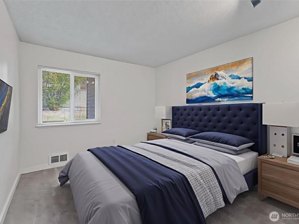 8823 Holly Drive F103, Everett WA 98208