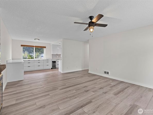 8823 Holly Drive F103, Everett WA 98208