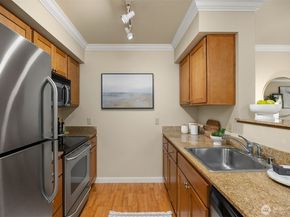 300 High School Road NE 318, Bainbridge Island WA 98110