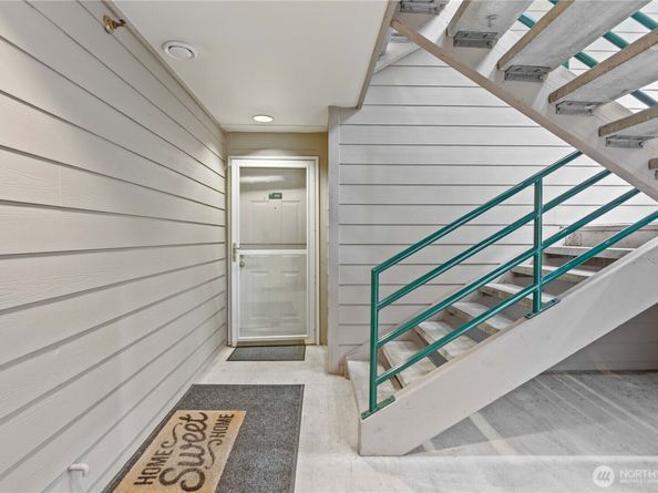 15335 Sunwood Boulevard C104, Tukwila WA 98188