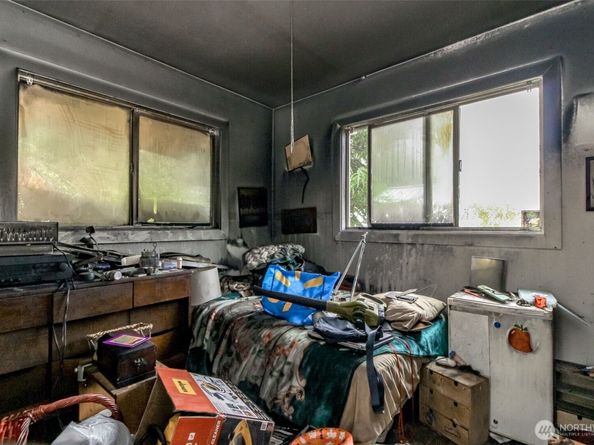 Undisclosed Address #2439550, Auburn WA 98001