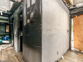 Undisclosed Address #2439550, Auburn WA 98001