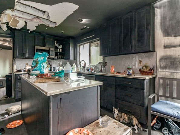 Undisclosed Address #2439550, Auburn WA 98001