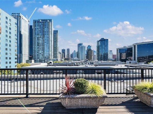 425 VINE Street 312, Seattle WA 98121