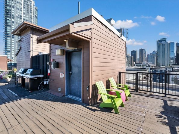 425 VINE Street 312, Seattle WA 98121