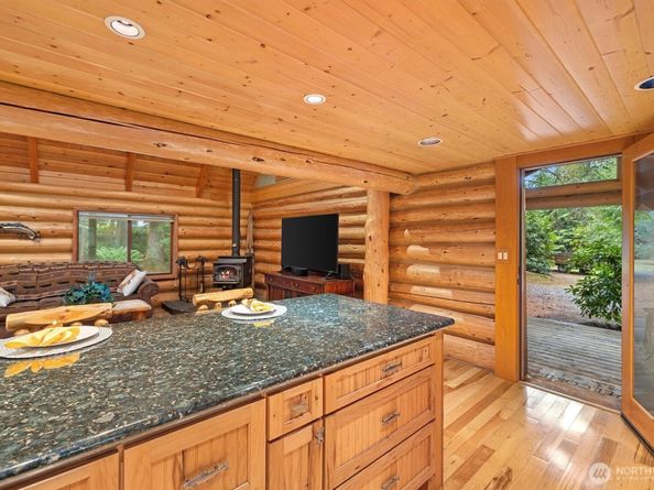 23312 77th Avenue SE, Woodinville WA 98072