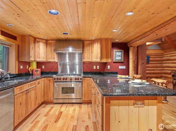 23312 77th Avenue SE, Woodinville WA 98072