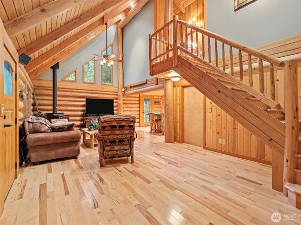 23312 77th Avenue SE, Woodinville WA 98072