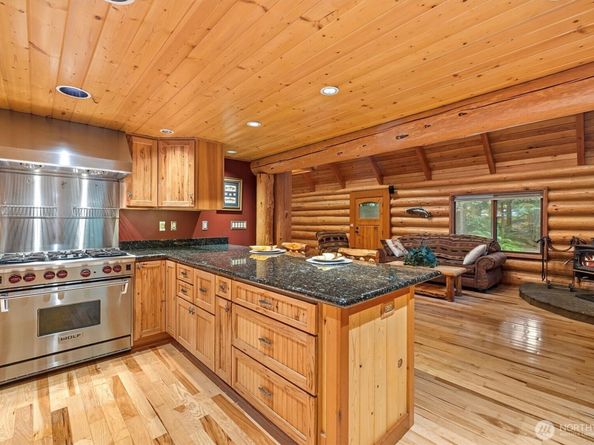 23312 77th Avenue SE, Woodinville WA 98072