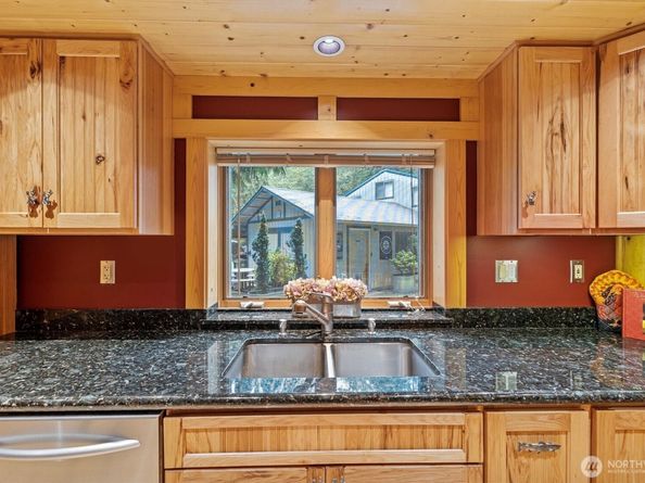 23312 77th Avenue SE, Woodinville WA 98072
