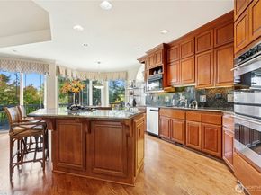 6105 155th Avenue SE, Bellevue WA 98006