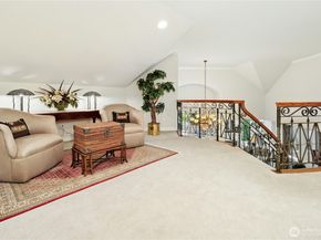 6105 155th Avenue SE, Bellevue WA 98006