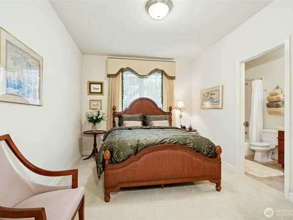 6105 155th Avenue SE, Bellevue WA 98006