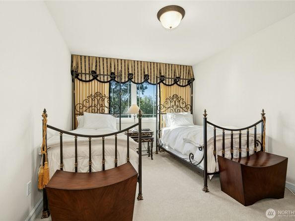 6105 155th Avenue SE, Bellevue WA 98006