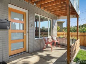 4878 Beach Drive SW, Seattle WA 98116