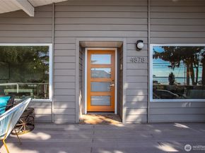 4878 Beach Drive SW, Seattle WA 98116
