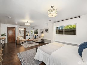4878 Beach Drive SW, Seattle WA 98116