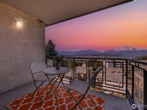1723 13th Avenue S 404, Seattle WA 98144