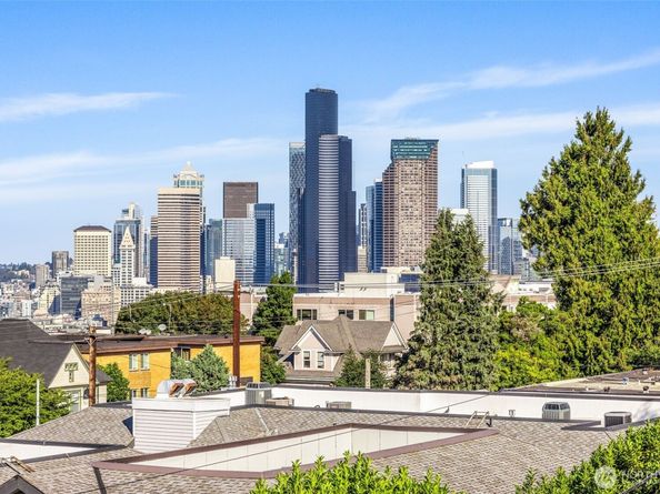 1723 13th Avenue S 404, Seattle WA 98144