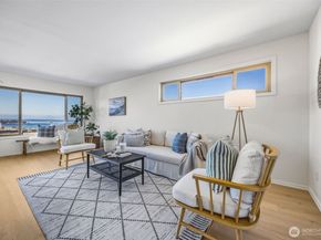 1723 13th Avenue S 404, Seattle WA 98144