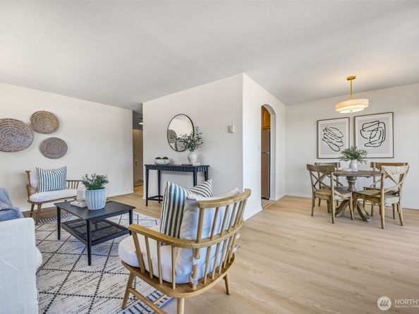 1723 13th Avenue S 404, Seattle WA 98144