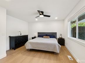 14803 113th Avenue NE, Kirkland WA 98034