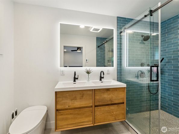 14803 113th Avenue NE, Kirkland WA 98034