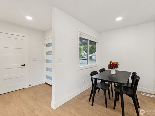 14803 113th Avenue NE, Kirkland WA 98034