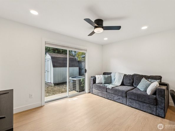 14803 113th Avenue NE, Kirkland WA 98034