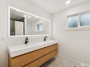 14803 113th Avenue NE, Kirkland WA 98034