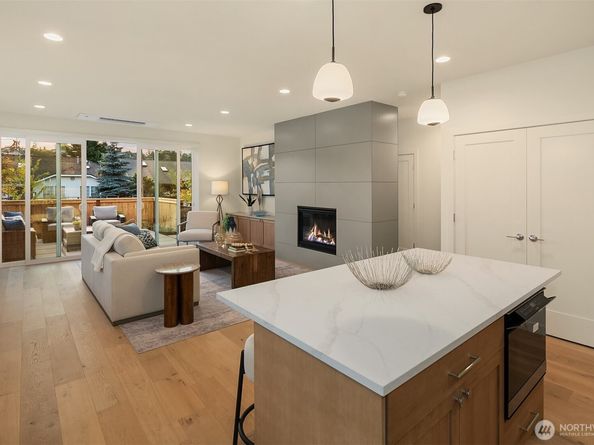 3010 32nd Avenue W, Seattle WA 98199