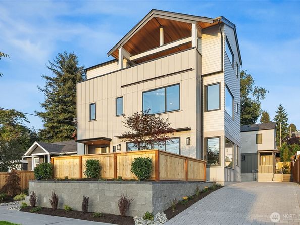 3010 32nd Avenue W, Seattle WA 98199