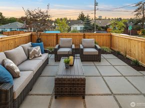 3010 32nd Avenue W, Seattle WA 98199