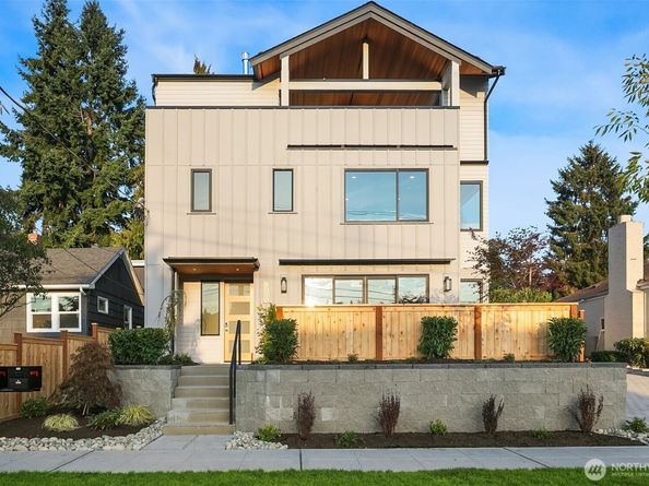 3010 32nd Avenue W, Seattle WA 98199