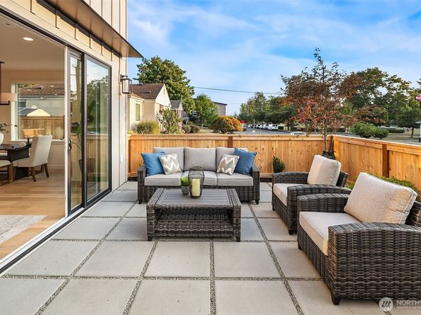 3010 32nd Avenue W, Seattle WA 98199