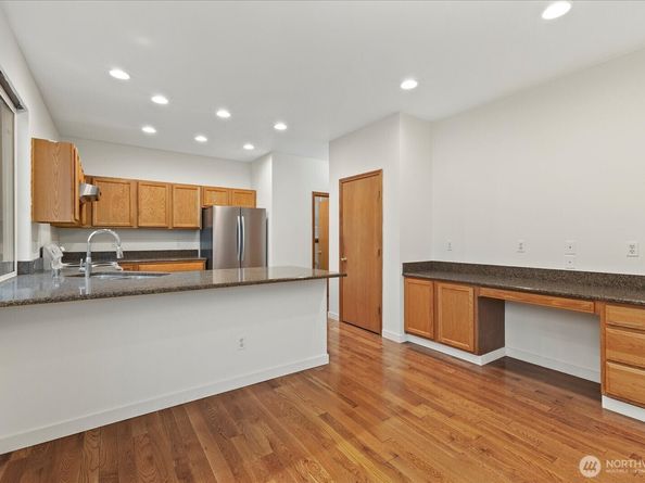4925 NE 4th Place, Renton WA 98059
