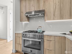 8314 28th Avenue NE, Seattle WA 98115