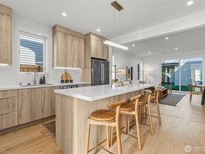 8314 28th Avenue NE, Seattle WA 98115