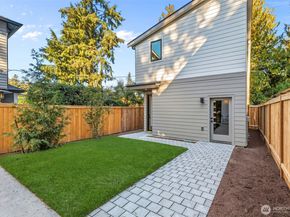 8314 28th Avenue NE, Seattle WA 98115