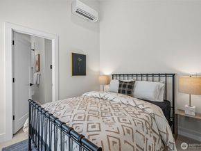 8314 28th Avenue NE, Seattle WA 98115