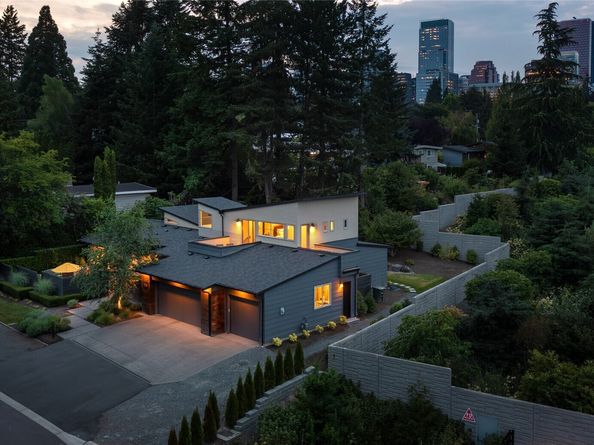 11116 SE 4th Street, Bellevue WA 98004
