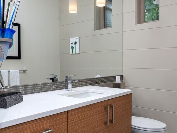 11116 SE 4th Street, Bellevue WA 98004