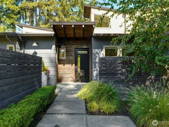 11116 SE 4th Street, Bellevue WA 98004