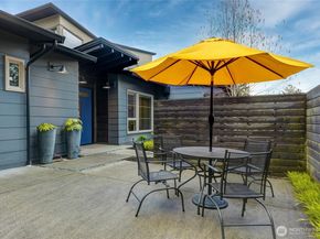 11116 SE 4th Street, Bellevue WA 98004