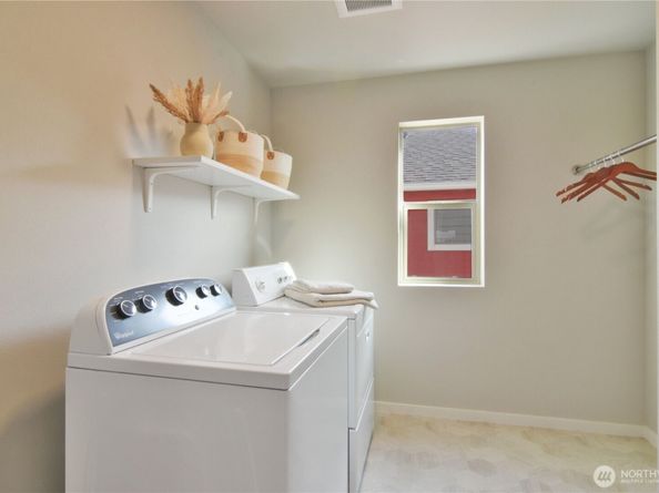 218 SW 96th Lane, Seattle WA 98106