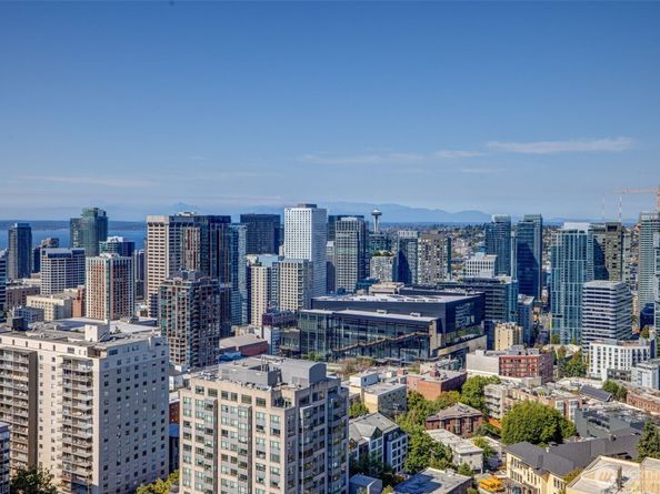 1321 Seneca Street 2103, Seattle WA 98101