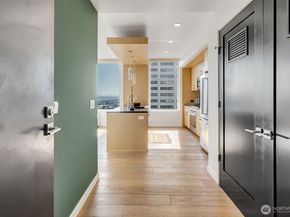1321 Seneca Street 2103, Seattle WA 98101