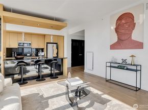 1321 Seneca Street 2103, Seattle WA 98101