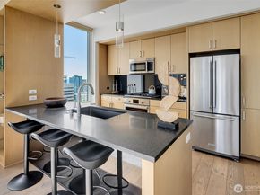 1321 Seneca Street 2103, Seattle WA 98101